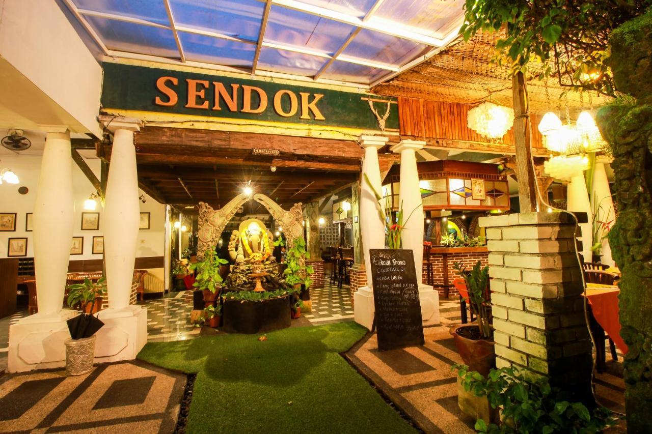 Sendok Hotel Mangsit Exteriér fotografie